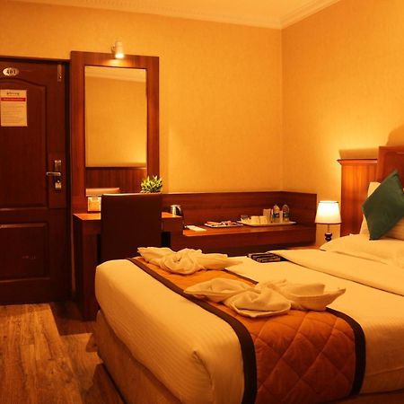 Hotel Noor Empire International Kormangala Bangalore Eksteriør bilde