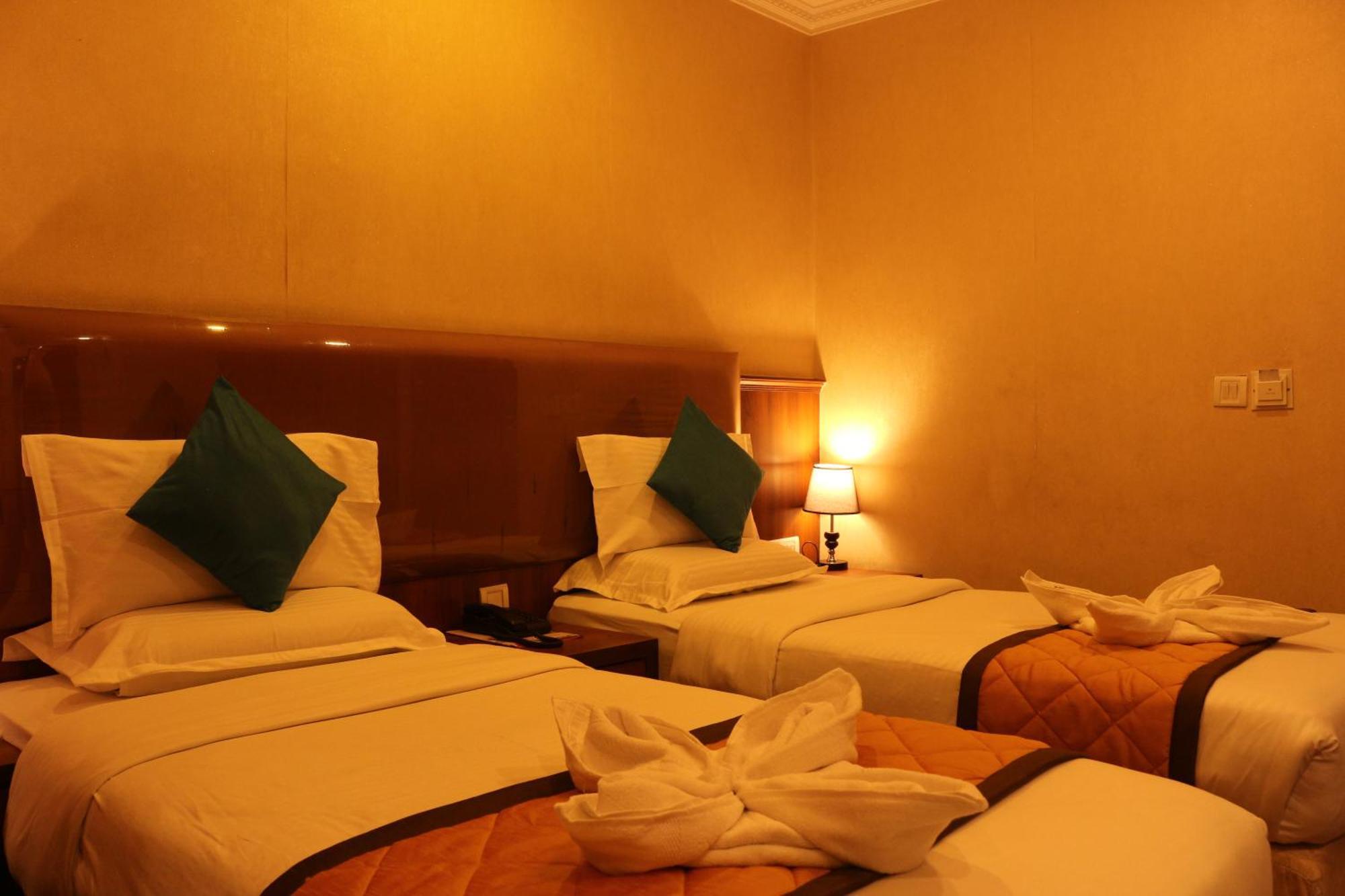 Hotel Noor Empire International Kormangala Bangalore Eksteriør bilde