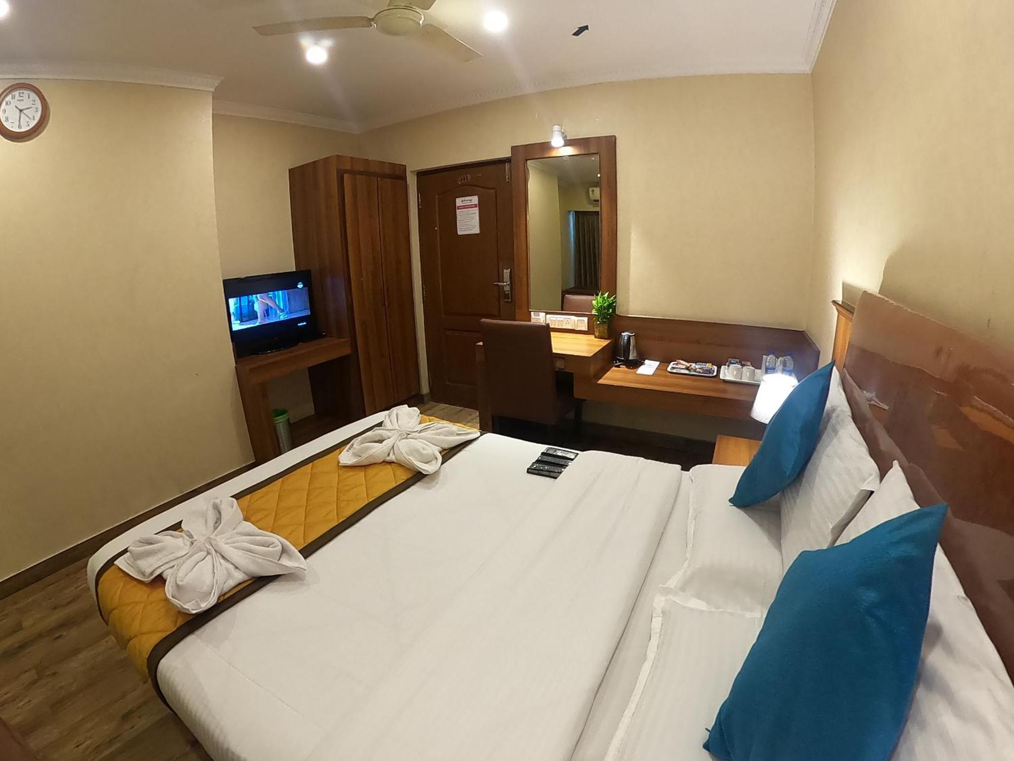 Hotel Noor Empire International Kormangala Bangalore Eksteriør bilde