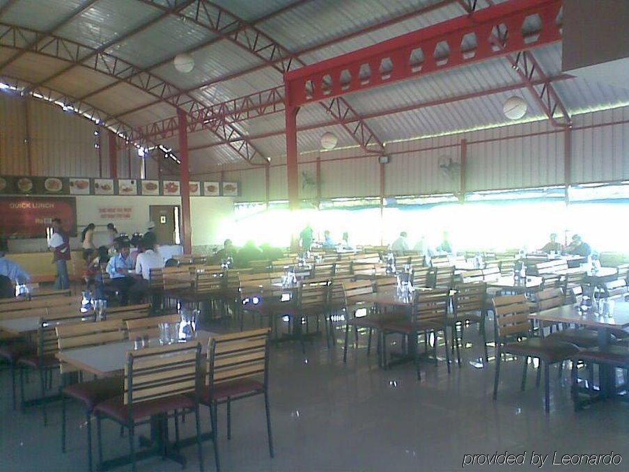 Hotel Noor Empire International Kormangala Bangalore Restaurant bilde