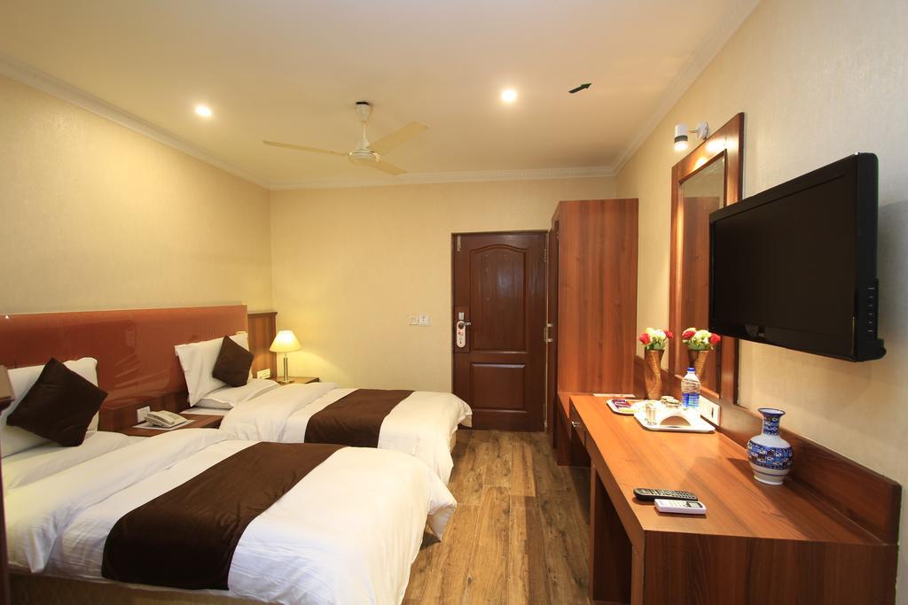 Hotel Noor Empire International Kormangala Bangalore Eksteriør bilde