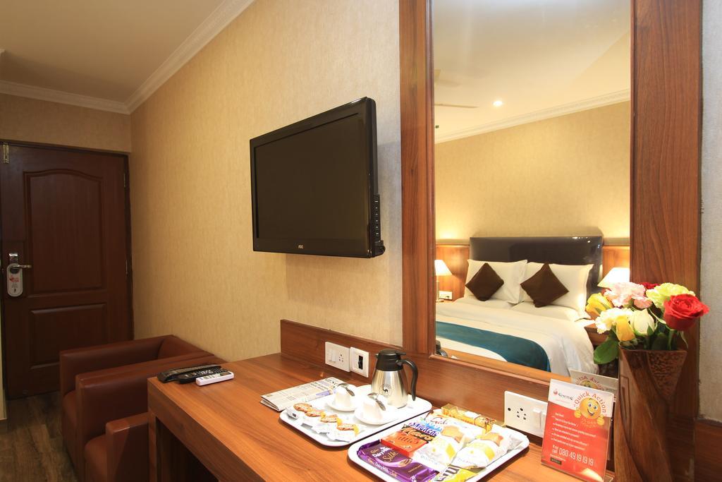 Hotel Noor Empire International Kormangala Bangalore Eksteriør bilde