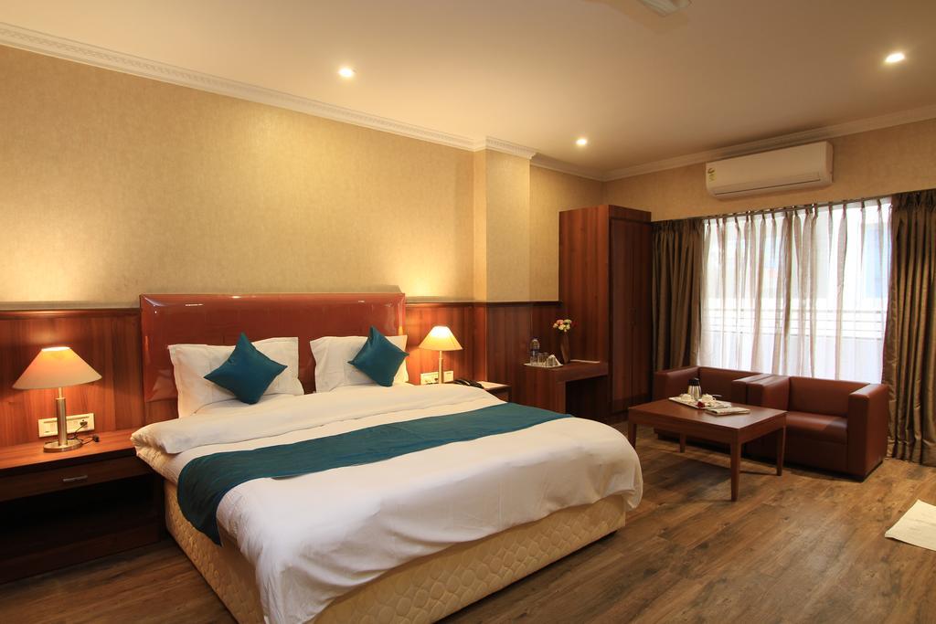 Hotel Noor Empire International Kormangala Bangalore Eksteriør bilde